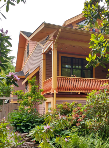 Photo of side of Lentil House after Vancouver Painted Ladies